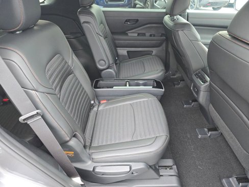 New 2025 Nissan Pathfinder Rock Creek image 25