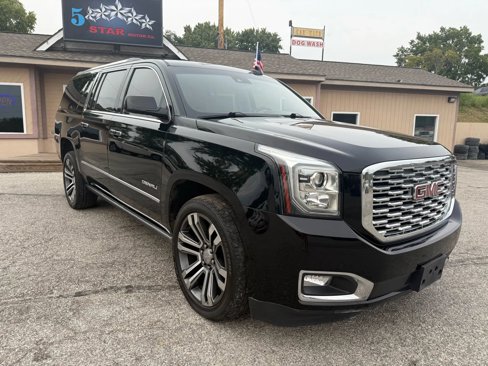 Used 2019 GMC Yukon XL Denali w/ Denali Ultimate Package image 1