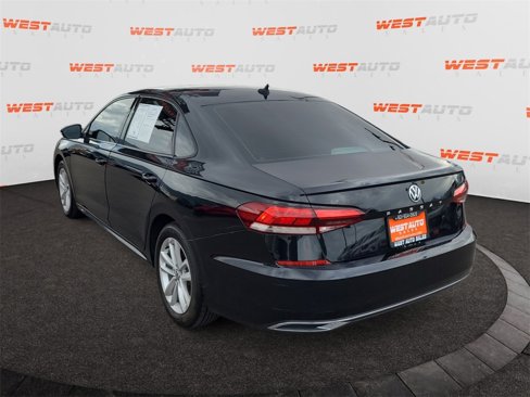 Used 2021 Volkswagen Passat 2.0T S image 3