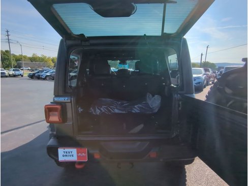 Used 2024 Jeep Wrangler Unlimited Rubicon w/ XTREMEE 35" Tire Package image 22