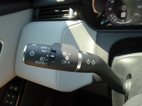 New 2026 Land Rover Range Rover Velar Dynamic SE image 27