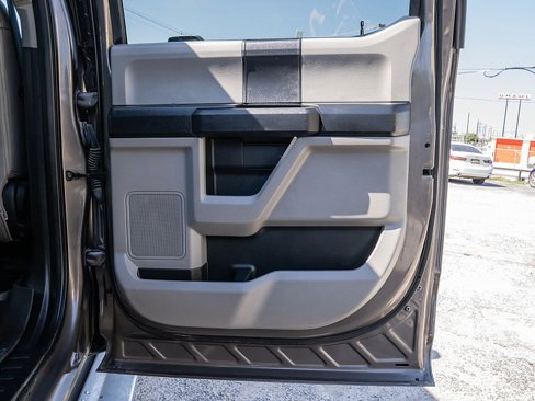 Used 2020 Ford F250 XL w/ STX Appearance Package image 13