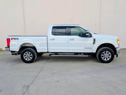 Used 2017 Ford F250 XLT w/ XLT Premium Package image 2