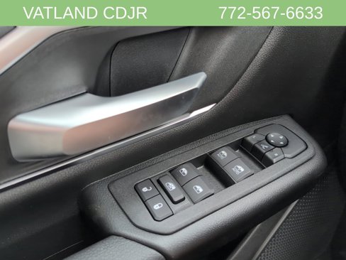 New 2026 RAM 1500 4x4 Crew Cab image 13