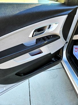 Used 2016 Chevrolet Equinox LT w/ Convenience Package image 7