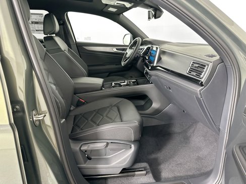 New 2025 Volkswagen Atlas Cross Sport SE image 23