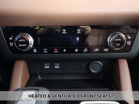 New 2025 Mitsubishi Outlander SEL image 11