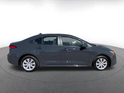 Used 2025 Toyota Corolla Hybrid Sedan image 16