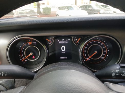Used 2023 Jeep Wrangler Sport S image 16