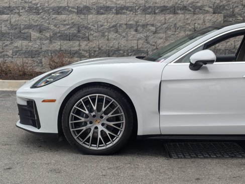 New 2025 Porsche Panamera 4 image 10