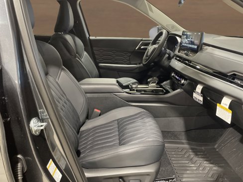 New 2025 Mitsubishi Outlander SEL image 14