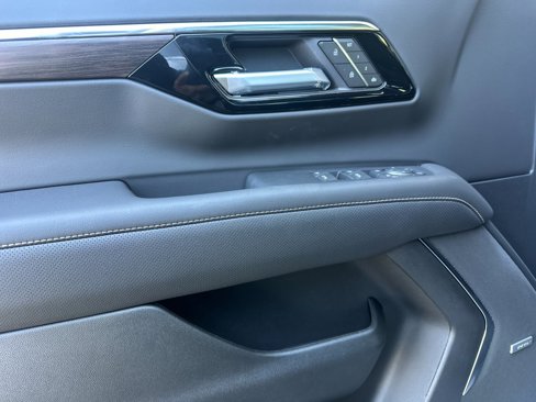 New 2025 Chevrolet Tahoe Premier w/ Sun And Tow Package image 11