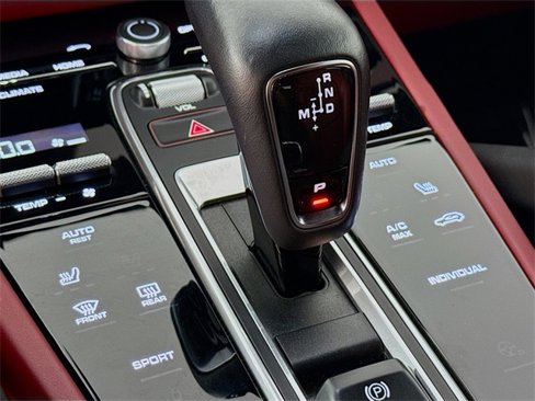 Certified 2023 Porsche Cayenne image 17