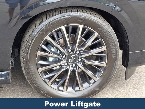 Used 2025 INFINITI QX80 Autograph image 10