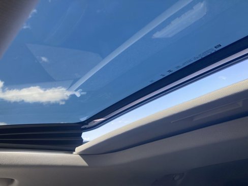 New 2025 Chevrolet Trax ACTIV w/ Sunroof Package image 25
