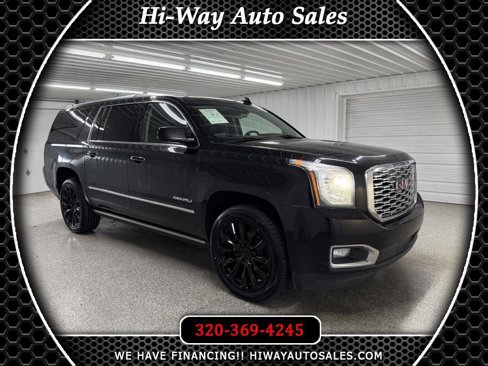 Used 2019 GMC Yukon XL Denali image 1