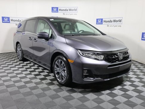 New 2026 Honda Odyssey Touring image 3