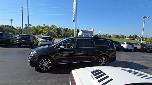 New 2026 Chrysler Pacifica Pinnacle w/ Trailer Tow Group image 5