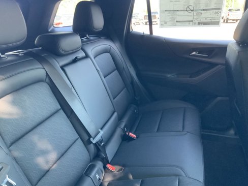 New 2026 Chevrolet Equinox LT w/ Convenience Package II image 11