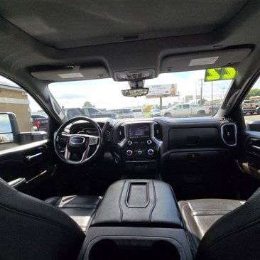 Used 2022 GMC Sierra 3500 Denali w/ Denali Black Diamond Edition image 14
