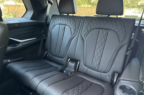 New 2026 BMW X7 M60i image 12