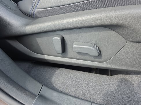New 2025 Subaru Forester Limited image 31