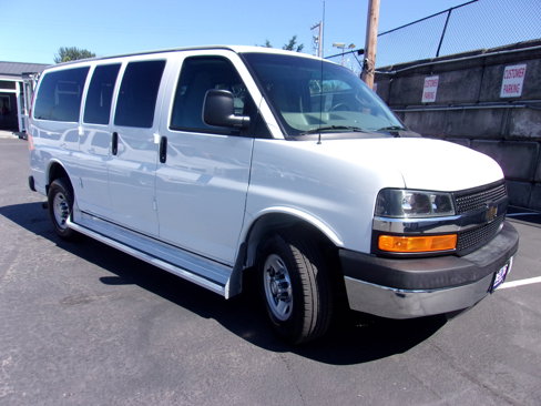 Used 2016 Chevrolet Express 3500 LT w/ LT Preferred Equipment Group image 1