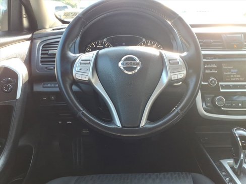 Used 2018 Nissan Altima 2.5 SV image 5