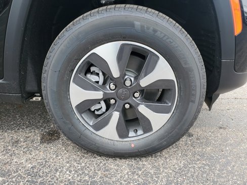 New 2025 Jeep Grand Cherokee Limited 4xe image 11
