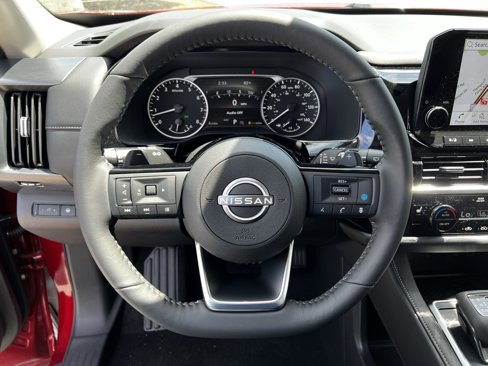 New 2025 Nissan Pathfinder SL image 12