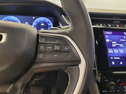 Used 2024 Jeep Grand Cherokee Altitude image 20