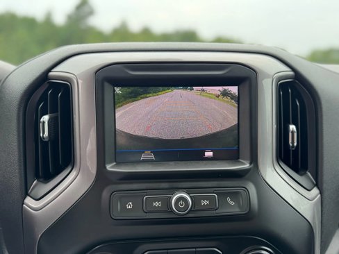 Used 2021 Chevrolet Silverado 1500 Custom image 17