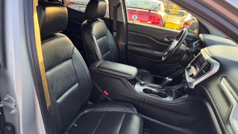 Used 2019 GMC Acadia SLT w/ LPO, Cargo Package image 17