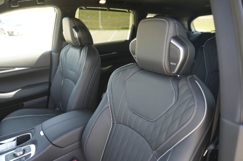 New 2026 INFINITI QX60 Autograph w/ Dark Cargo Package image 8