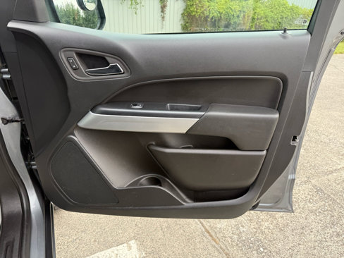 Used 2022 Chevrolet Colorado LT w/ Fleet Safety Package image 28