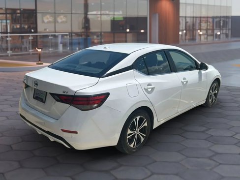 Used 2022 Nissan Sentra SV image 5
