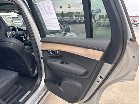 Certified 2025 Volvo XC90 B5 Plus image 26