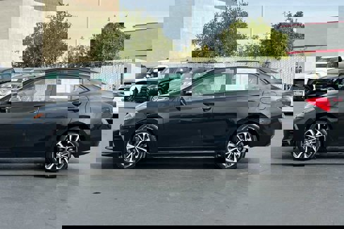 Used 2018 Toyota Corolla SE image 9