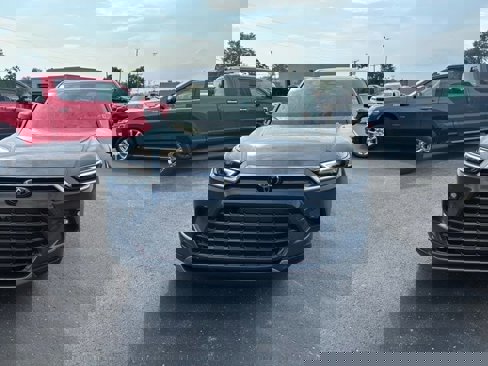 Used 2025 Toyota Grand Highlander AWD image 2