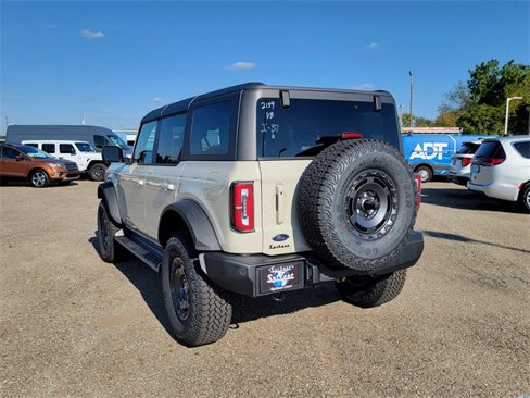 New 2025 Ford Bronco Outer Banks image 7