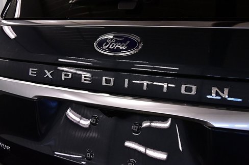 Used 2024 Ford Expedition Max Platinum image 10