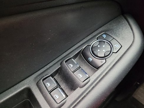 Used 2024 Ford Edge SEL image 27
