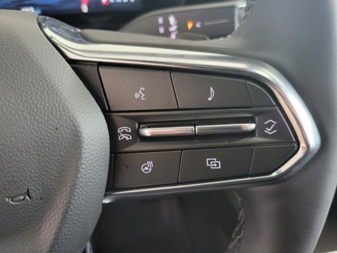New 2026 Chevrolet Equinox LT w/ Convenience Package II image 18