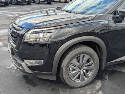 New 2025 Nissan Pathfinder SV w/ Black Appearance Package image 8