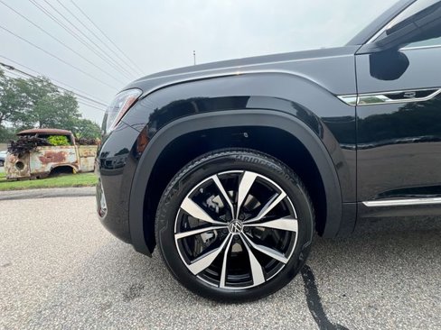 New 2025 Volkswagen Atlas SEL Premium R-Line image 10