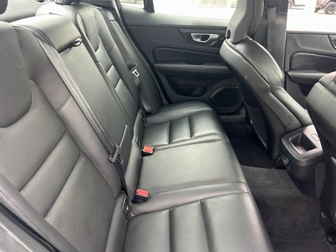 Used 2024 Volvo S60 B5 Plus image 30