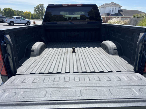 Used 2022 Chevrolet Silverado 2500 LT w/ Z71 Sport Edition image 8