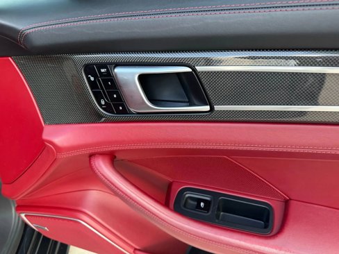 Used 2018 Porsche Panamera 4S image 54