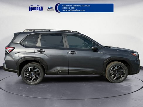 New 2025 Subaru Forester Premium image 5