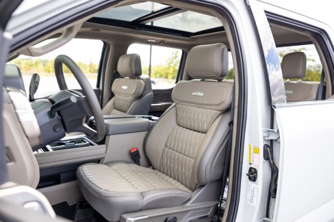 Used 2025 Ford F450 Platinum w/ Platinum Plus Package image 37